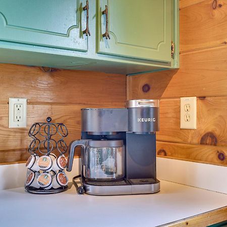 Cozy Cabin In Private Location With Hot Tub And Grill! 블루리지 외부 사진