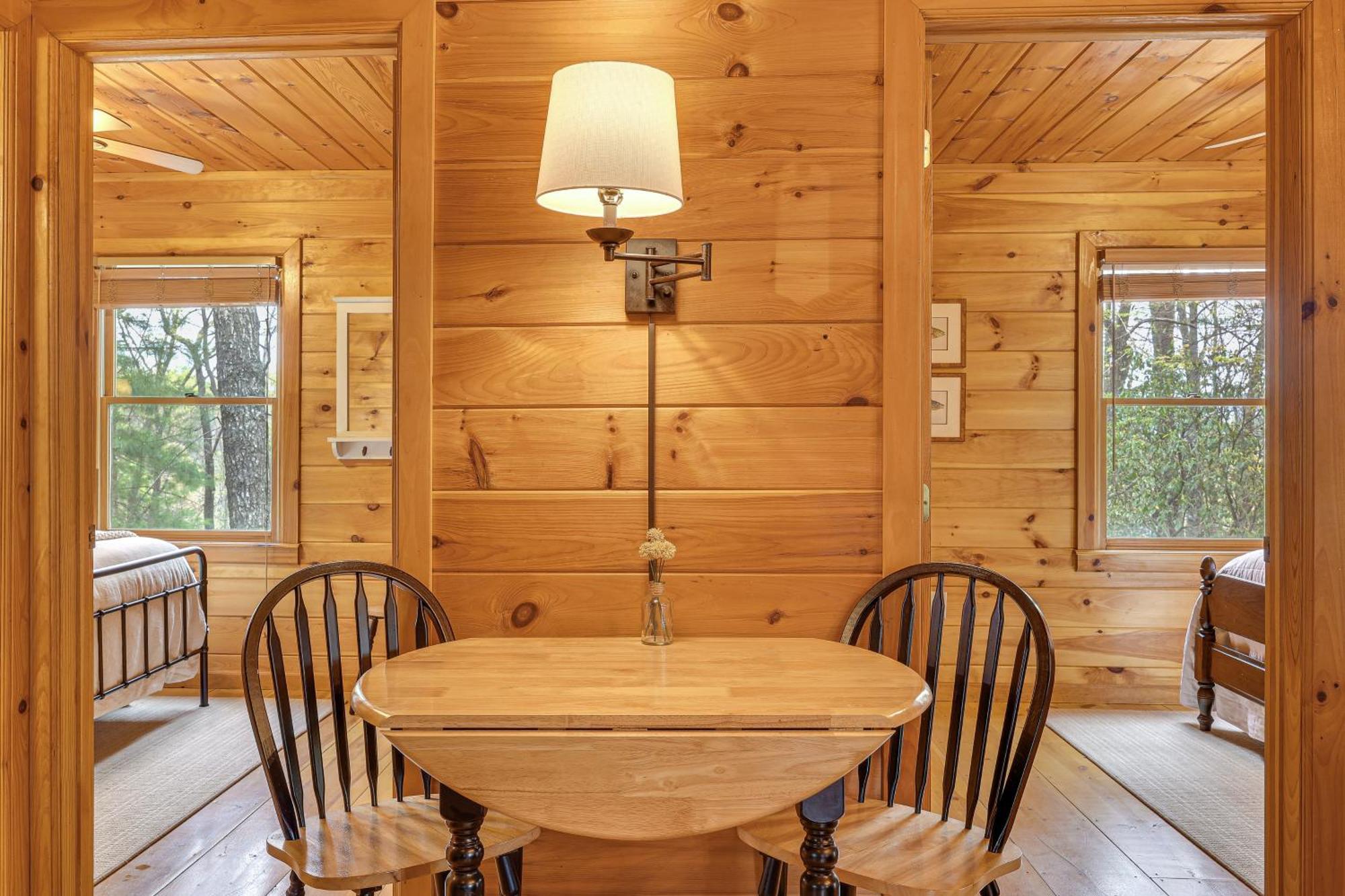 Cozy Cabin In Private Location With Hot Tub And Grill! 블루리지 외부 사진