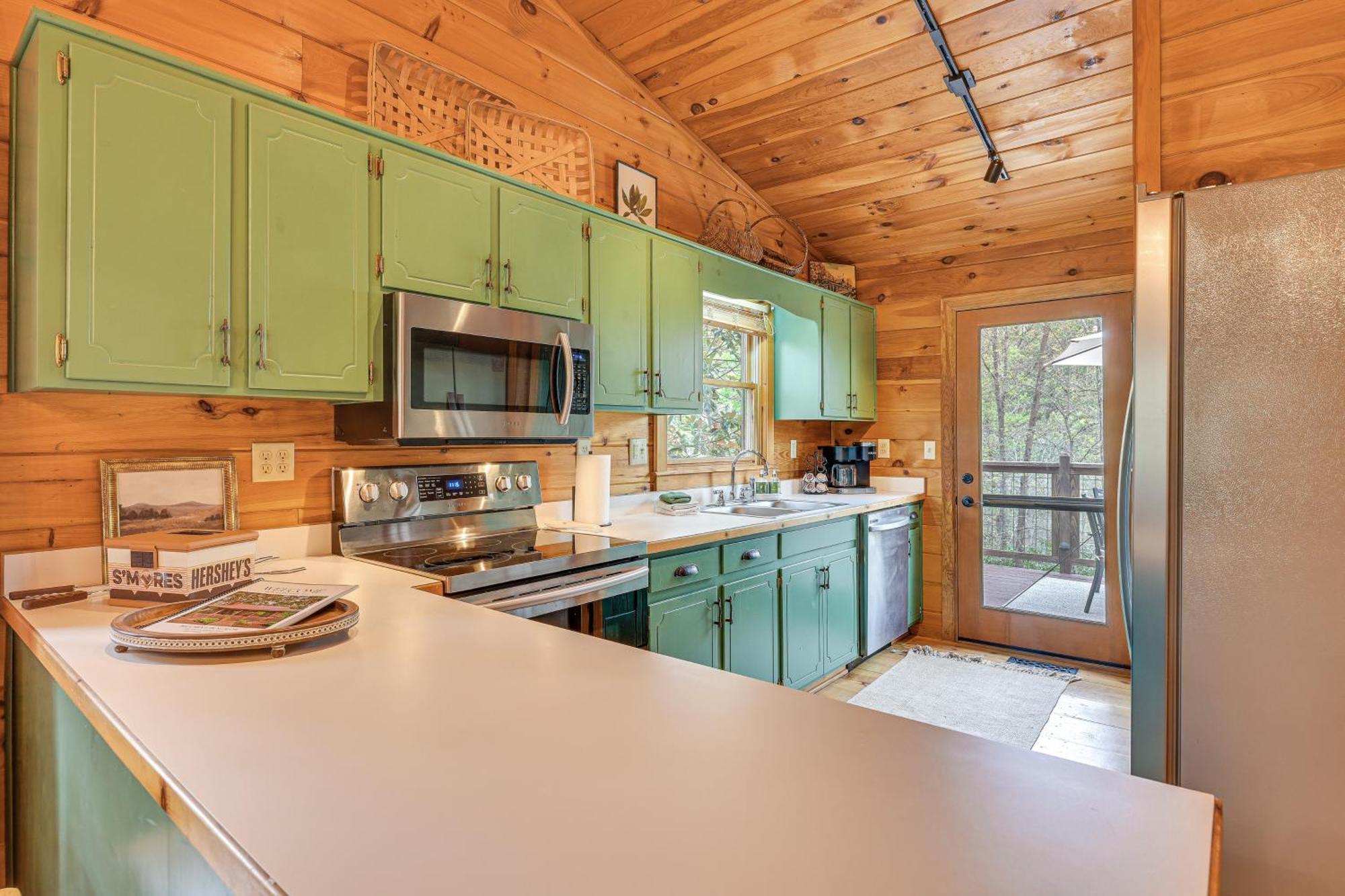 Cozy Cabin In Private Location With Hot Tub And Grill! 블루리지 외부 사진